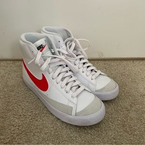 NIKE BLAZER MID WHITE